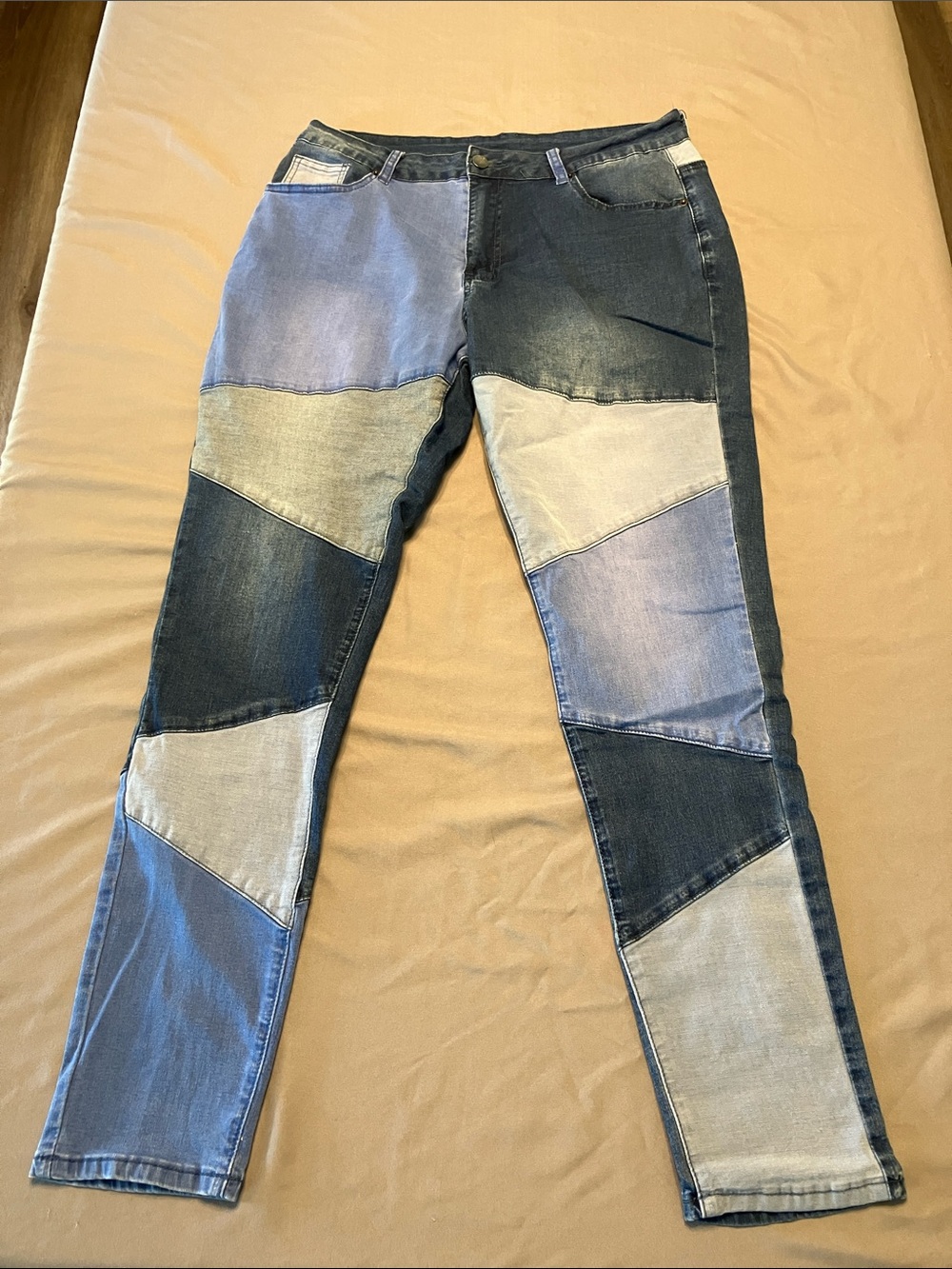 Women's Patchwork Skinny Jeans in Mixed Blue - Classic Denim Style
